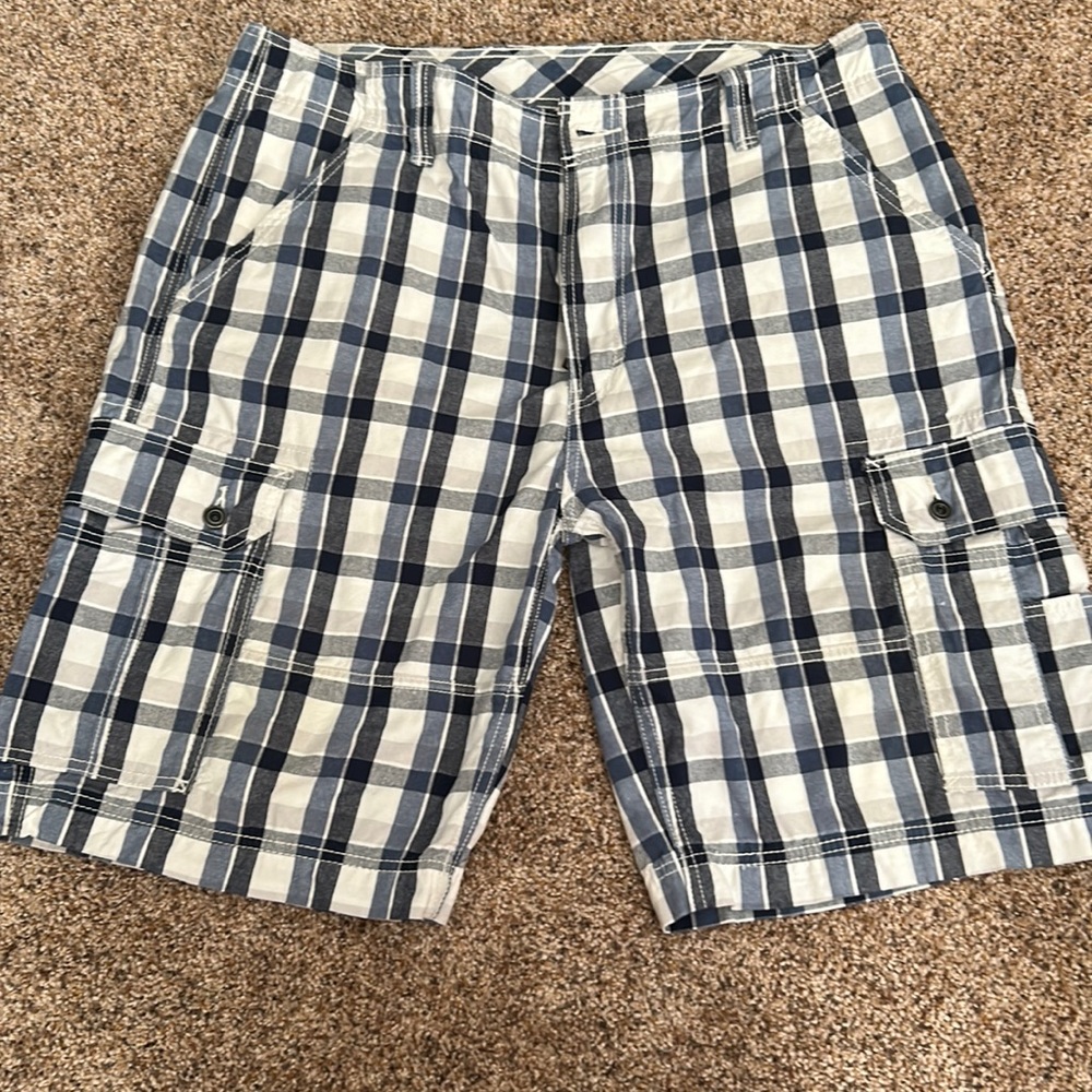 Levi’s cargo shorts size 38